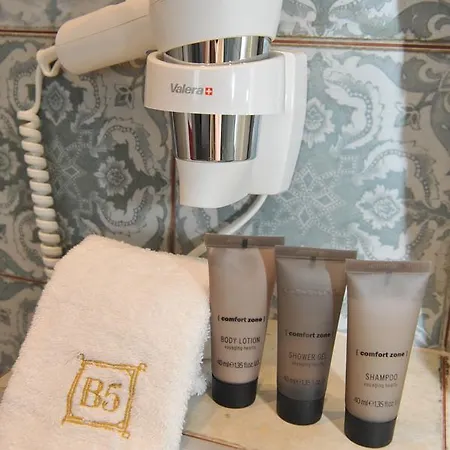 Bajamonti 5 Luxury Couette-café